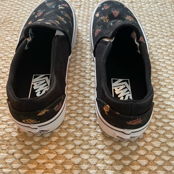 Vans Classic Black Floral Slip-On Sneakers - Picture 7 of 9